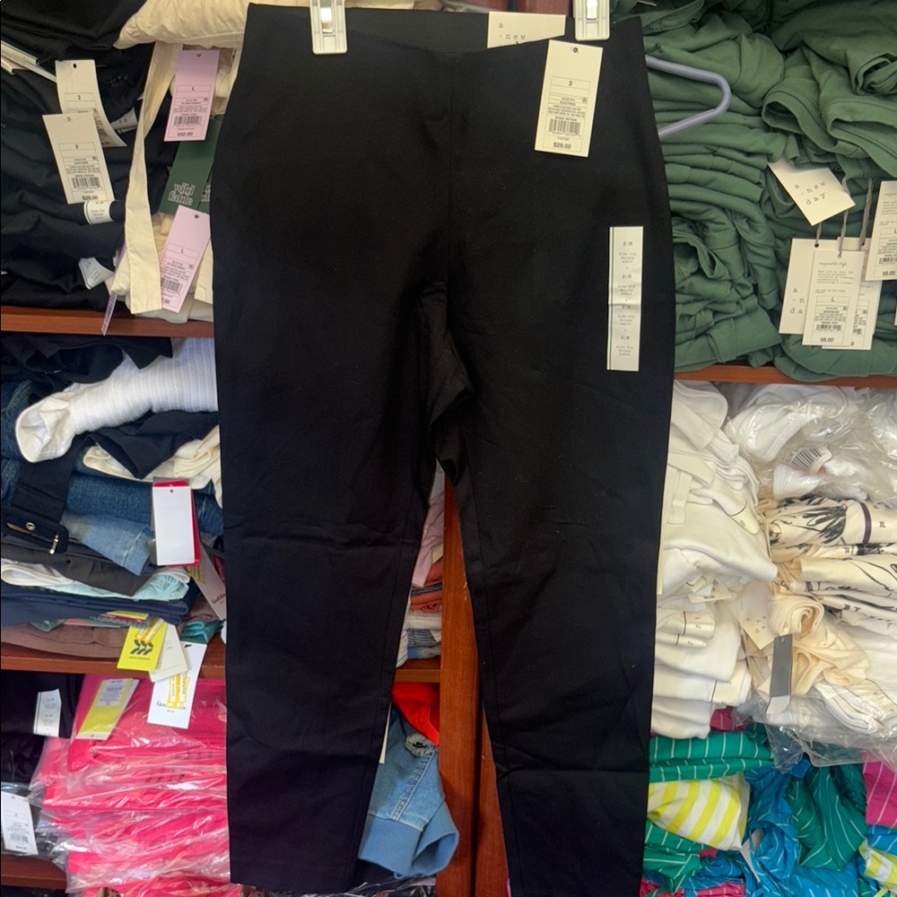 5/$10 Black Slim Fit Dress Pants